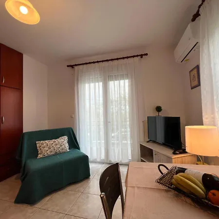 Apartment Elia Ii *